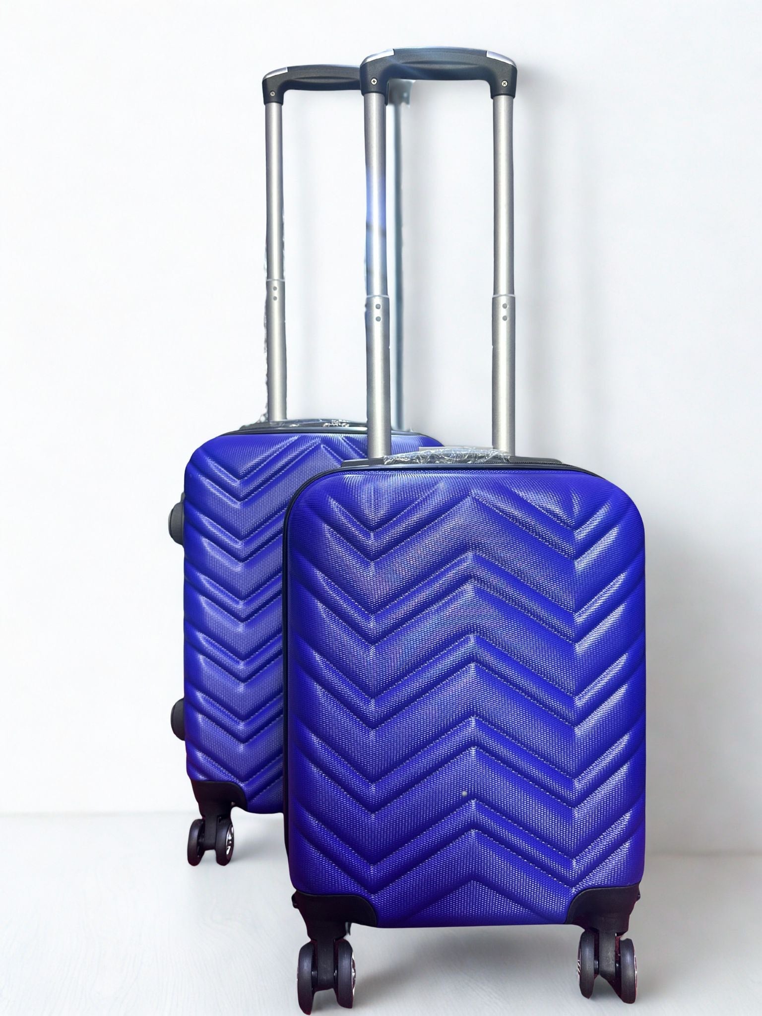 Glossy ZigZag Cabin Suitcase/Luggage – 16 Inch (20x30x40) Hard Shell with 360° Detachable Spinner Wheels