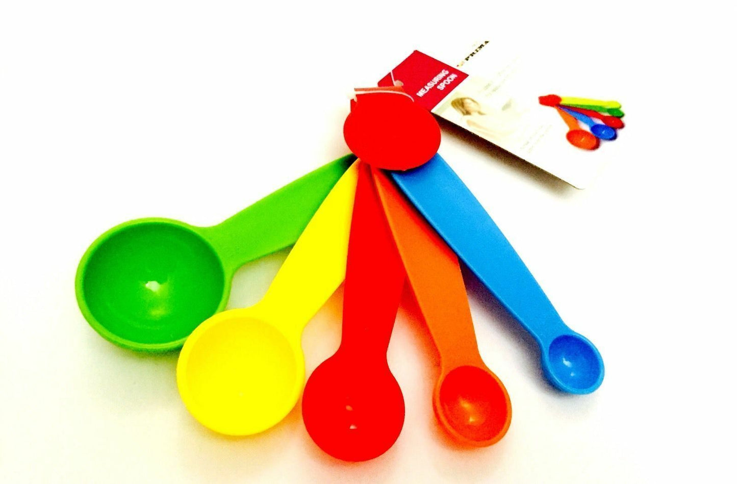 MEASURING JUG AND SPOONS